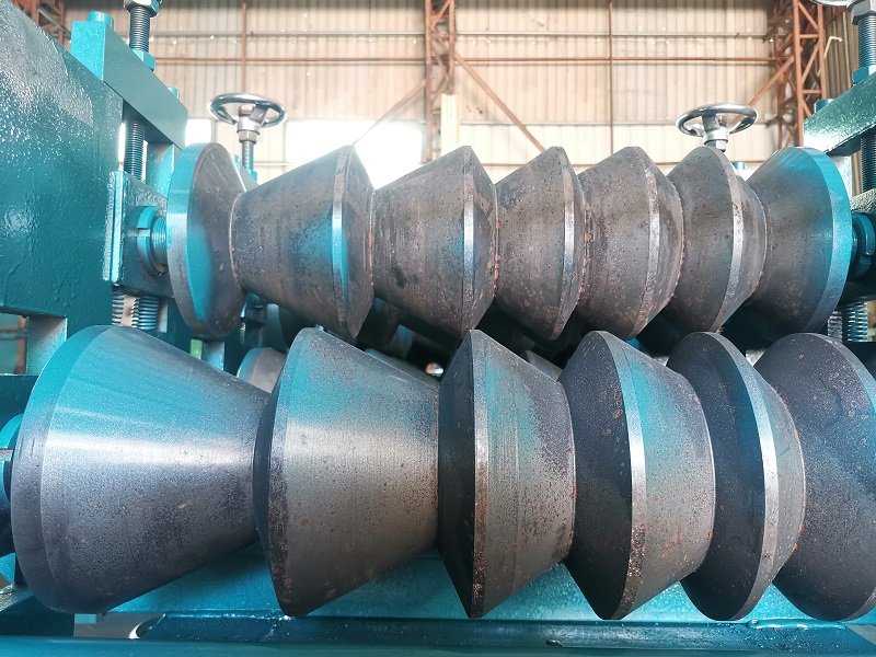 1.5-3寸圓管變方管機器